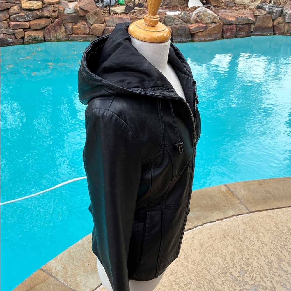 Kenneth Cole Reaction Black Hooded slimming Leather Jacket M - Picture 3 of 8